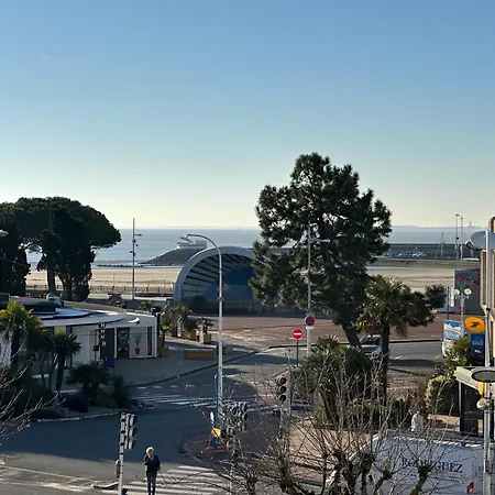 Duplex Vue Mer, Centre